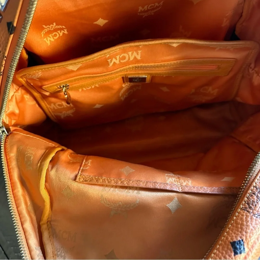 🔥MCM leather orange Visetos coated canvas 
Stark backpack🔥LIMITED EDITION - Picture 13 of 17